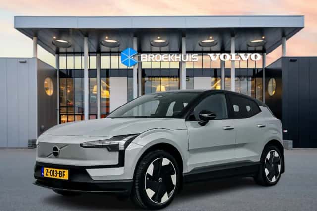 Volvo EX30 (2024) thumbnail 1