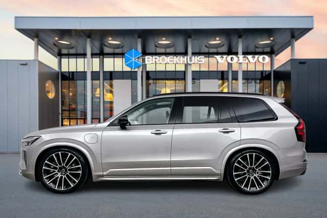 Volvo XC90 (2025) thumbnail 6