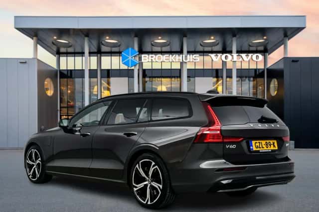 Volvo V60 (2025) thumbnail 4