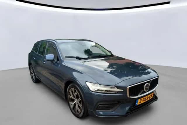 Volvo V60 (2024) thumbnail 2