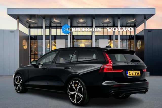 Volvo V60 (2021) thumbnail 4