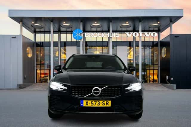 Volvo V60 (2021) thumbnail 5