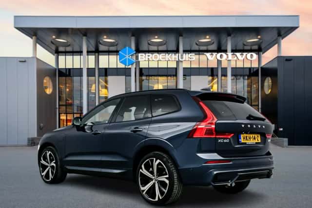 Volvo XC60 (2025) thumbnail 4