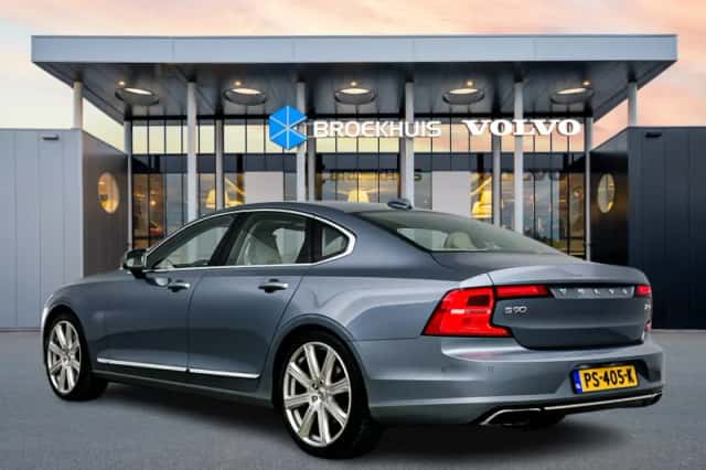 Volvo S90 (2017) thumbnail 4
