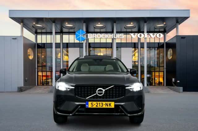 Volvo XC60 (2023) thumbnail 5