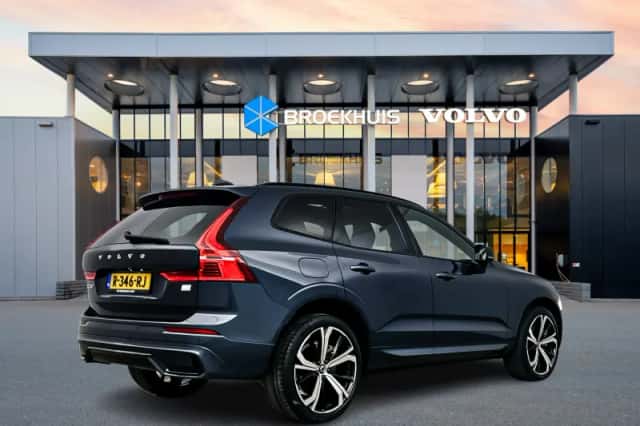 Volvo XC60 (2022) thumbnail 3
