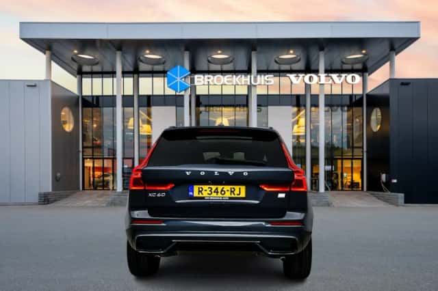 Volvo XC60 (2022) thumbnail 6