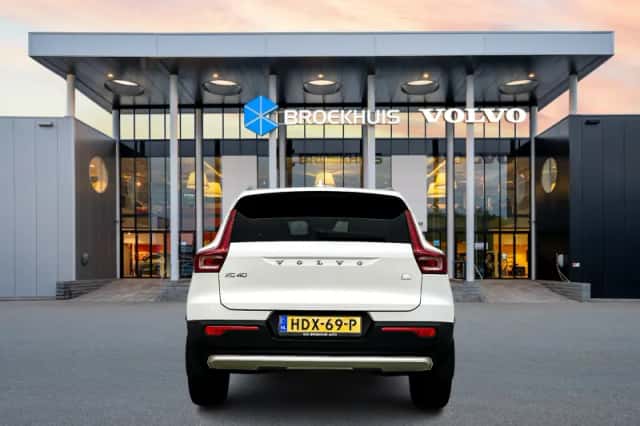 Volvo XC40 (2022) thumbnail 6