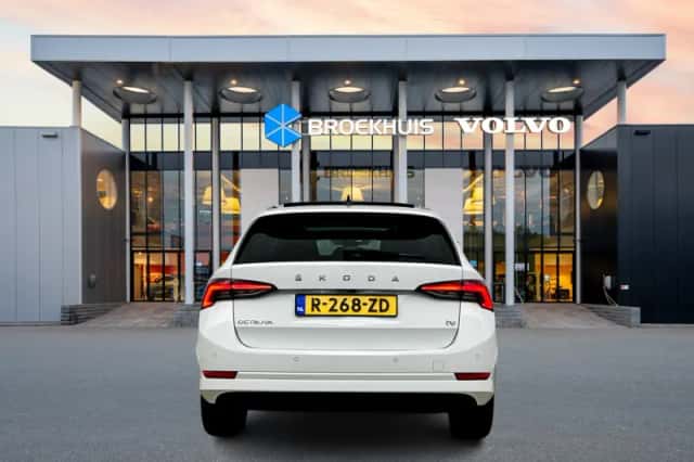 Škoda Octavia (2020) thumbnail 6