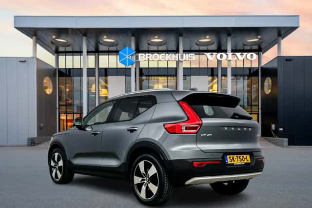 Volvo XC40 (2018) thumbnail 4