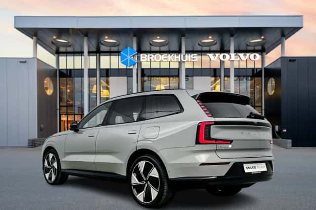Volvo EX90 (2025) thumbnail 4
