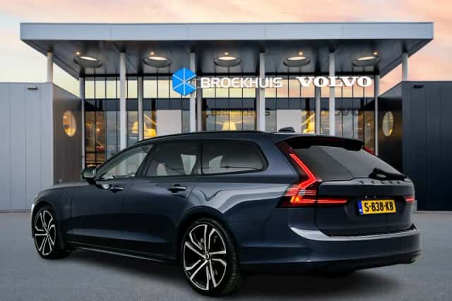Volvo V90 (2023) thumbnail 4