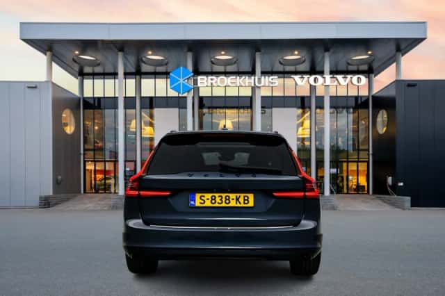 Volvo V90 (2023) thumbnail 5