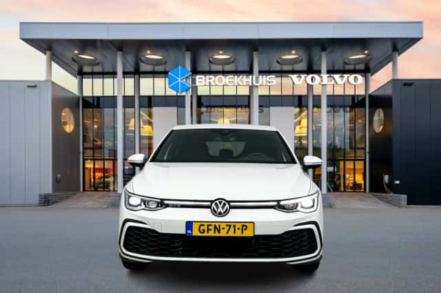 Volkswagen Golf (2021) thumbnail 5