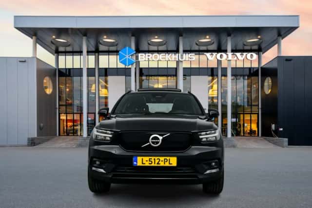 Volvo XC40 (2021) thumbnail 5