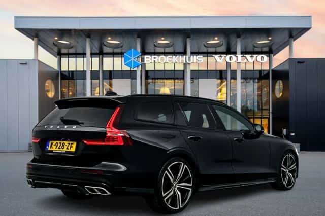 Volvo V60 (2021) thumbnail 3
