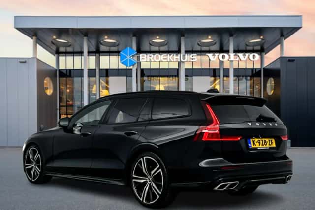 Volvo V60 (2021) thumbnail 4