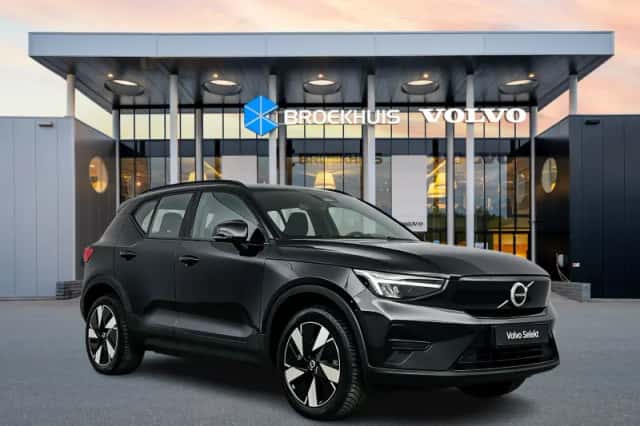 Volvo XC40 (2024) thumbnail 2