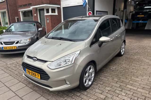 Ford B-Max (2012) thumbnail 3