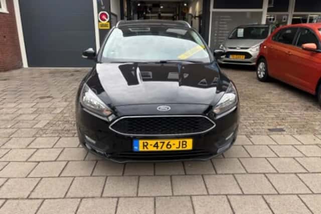 Ford Focus (2017) thumbnail 3