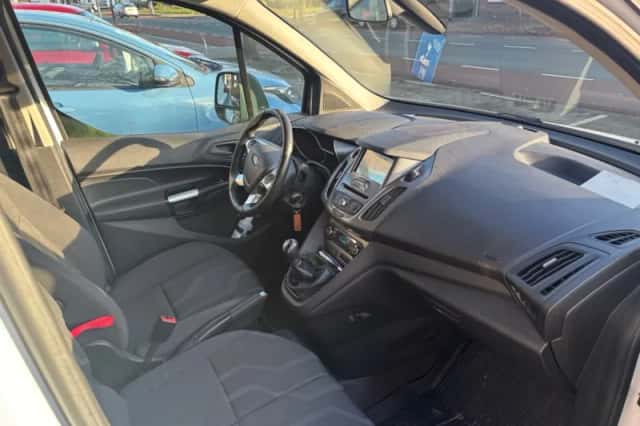 Ford Transit Connect (2016) thumbnail 18
