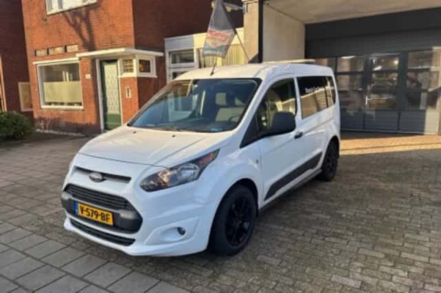 Ford Transit Connect (2016) thumbnail 3