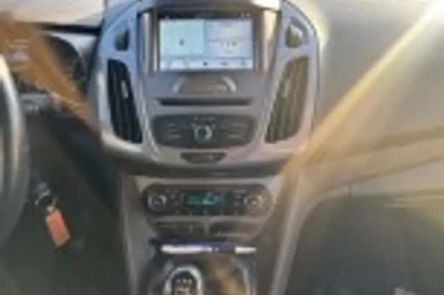 Ford Transit Connect (2016) thumbnail 33
