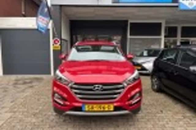 Hyundai Tucson (2018) thumbnail 32