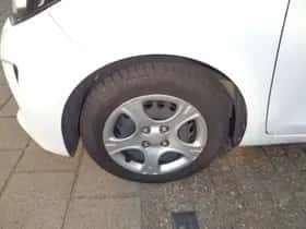Kia Picanto thumbnail 11