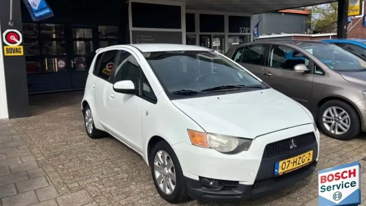 Mitsubishi Colt — foto 1