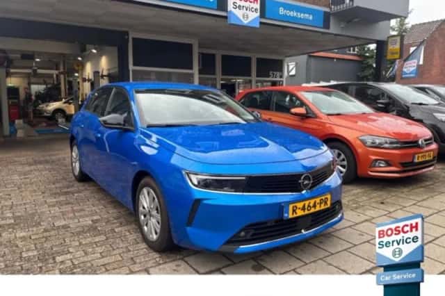 Opel Astra (2022) thumbnail 2