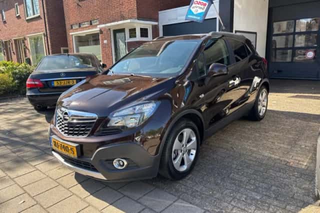 Opel Mokka (2015) thumbnail 4
