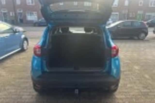 Renault Captur (2017) thumbnail 32