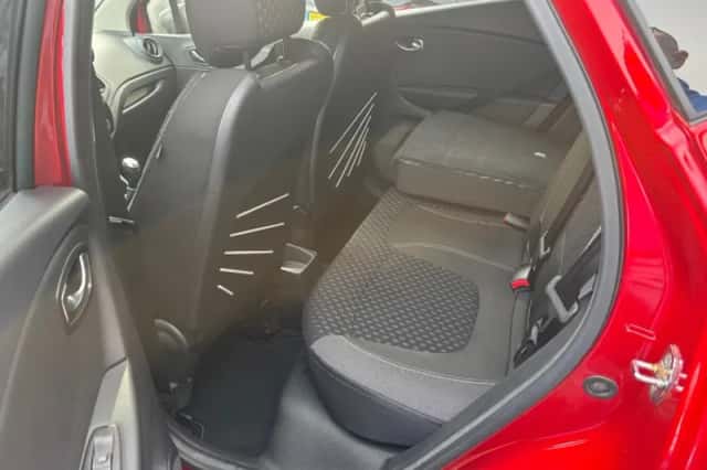Renault Captur (2017) thumbnail 6