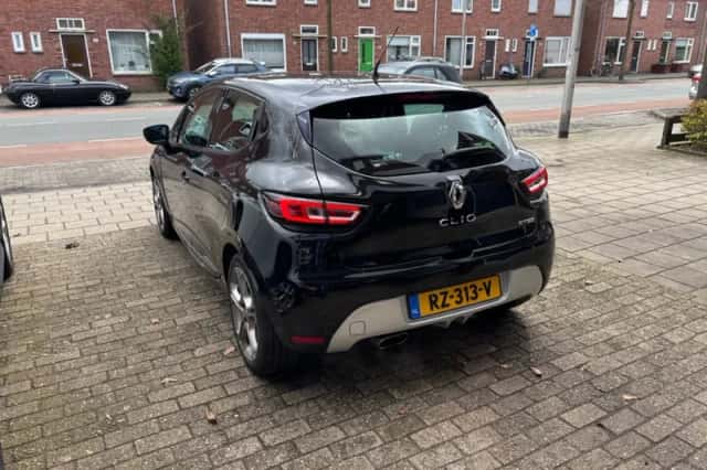 Renault Clio (2017) thumbnail 17