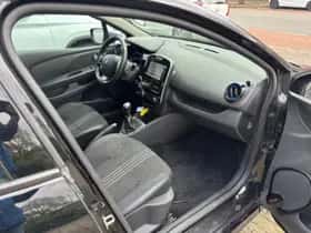Renault Clio thumbnail 21