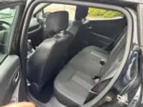 Renault Clio thumbnail 32