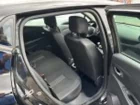 Renault Clio thumbnail 41