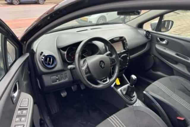 Renault Clio (2017) thumbnail 50