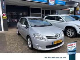 Toyota Auris thumbnail 2