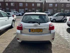 Toyota Auris thumbnail 16