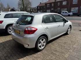 Toyota Auris thumbnail 17