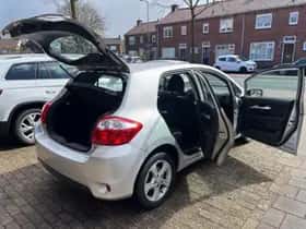Toyota Auris thumbnail 19