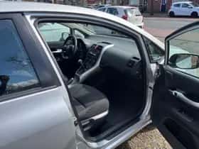 Toyota Auris thumbnail 21