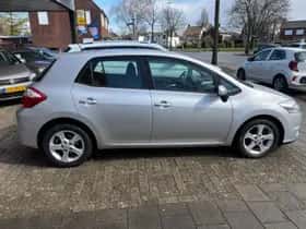 Toyota Auris thumbnail 23