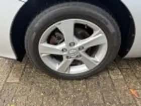 Toyota Auris thumbnail 33