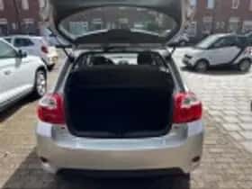 Toyota Auris thumbnail 36