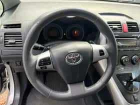Toyota Auris thumbnail 47