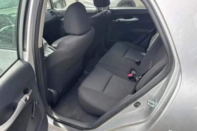 Toyota Auris (2012) thumbnail 48