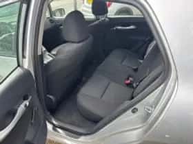 Toyota Auris thumbnail 6